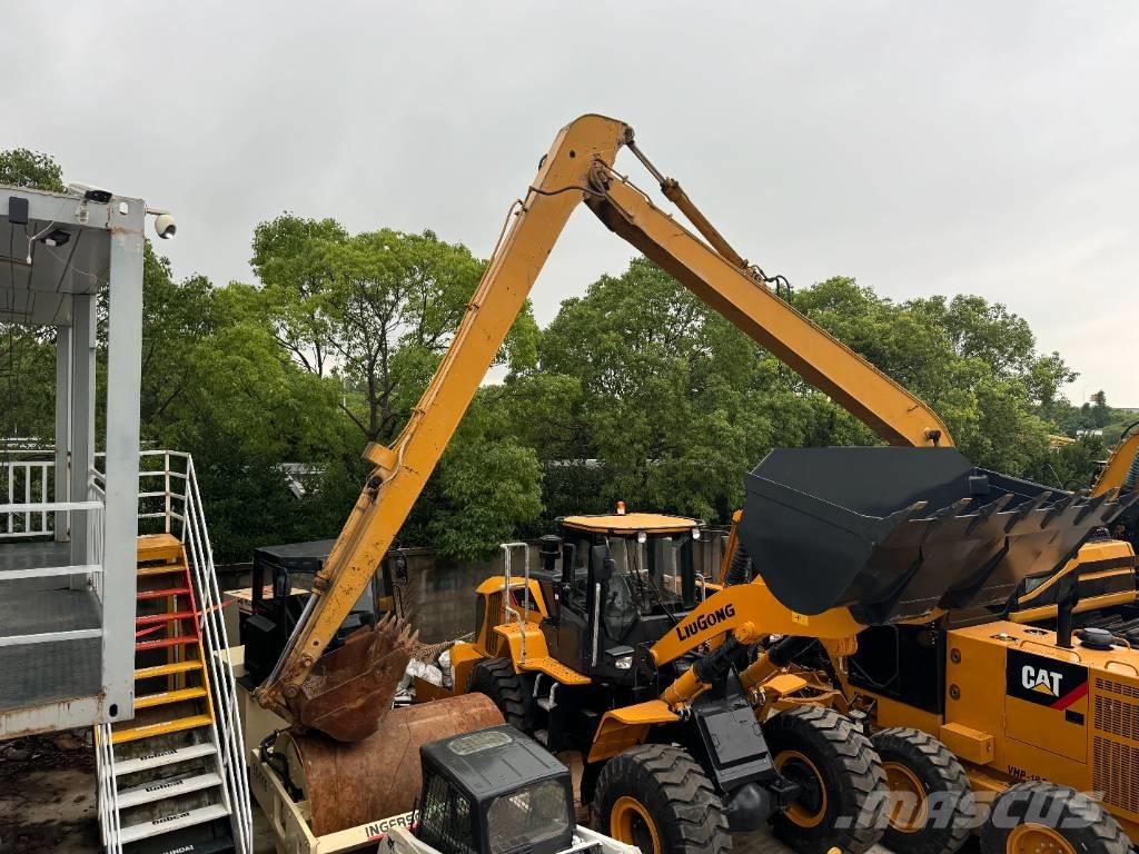 CAT 320 B Amfibiniai ekskavatoriai