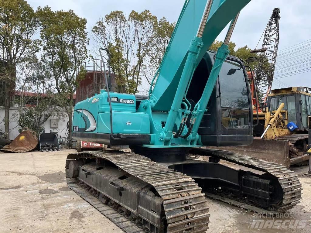 Kobelco SK 210 Vikšriniai ekskavatoriai