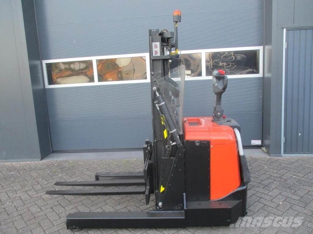 BT SPE 120 XRD Konteinerių krautuvai