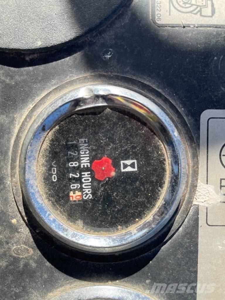 Bomag BW 164 AD-2 Porinių būgnų volai