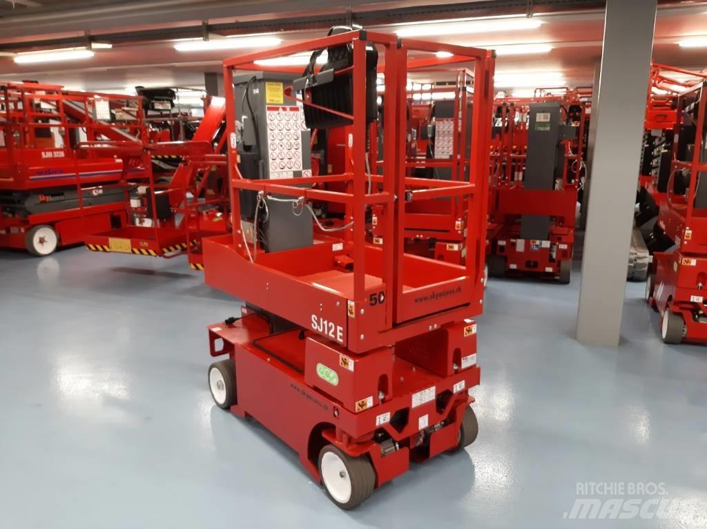SkyJack SJ12 E Vertikalūs stiebiniai keltuvai