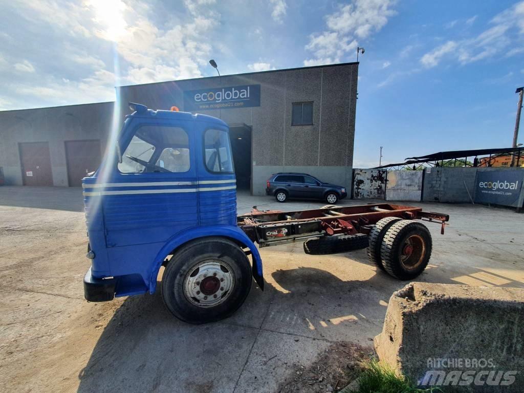Pegaso COMET 1090 Važiuoklė su kabina