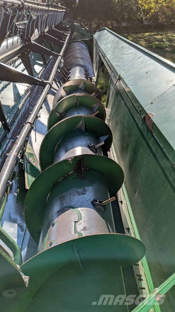 John Deere S 670 i Derliaus nuėmimo kombainai