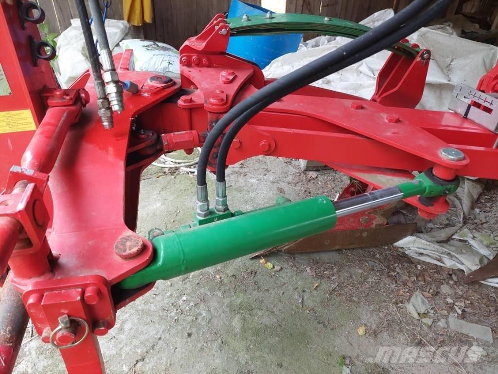 Unia TUR VARIO 5 R Standartiniai plūgai