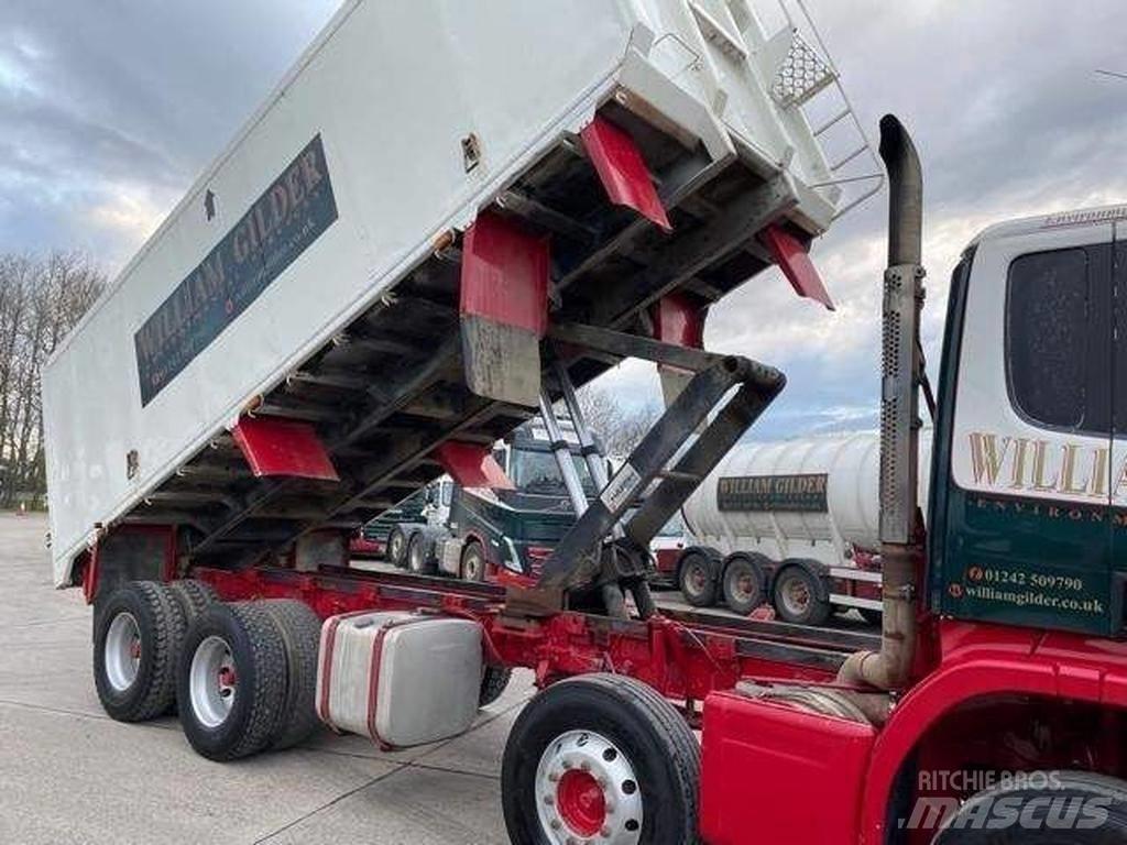 Scania P 380 Savivarčių priekabų vilkikai