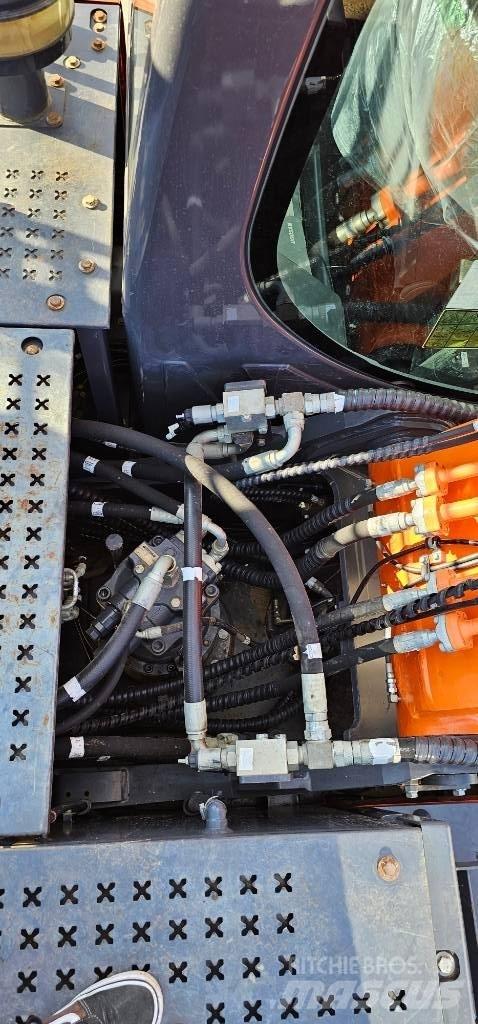 Doosan DX 225 Vikšriniai ekskavatoriai