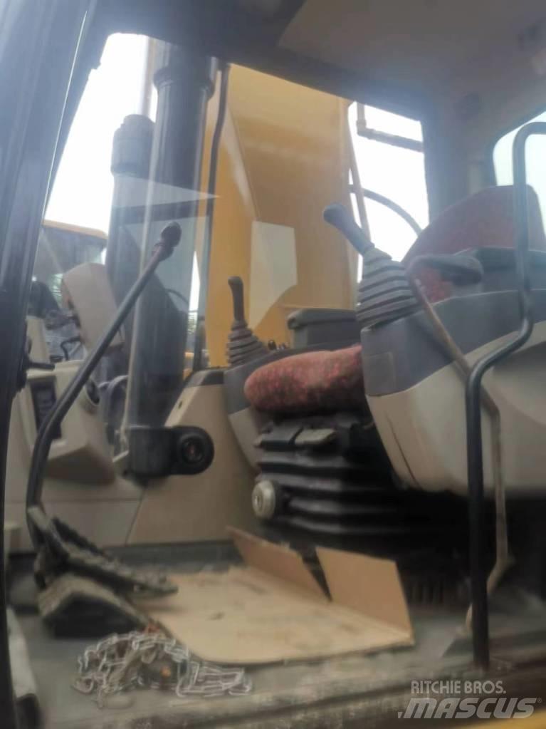 CAT 325 DL Vikšriniai ekskavatoriai
