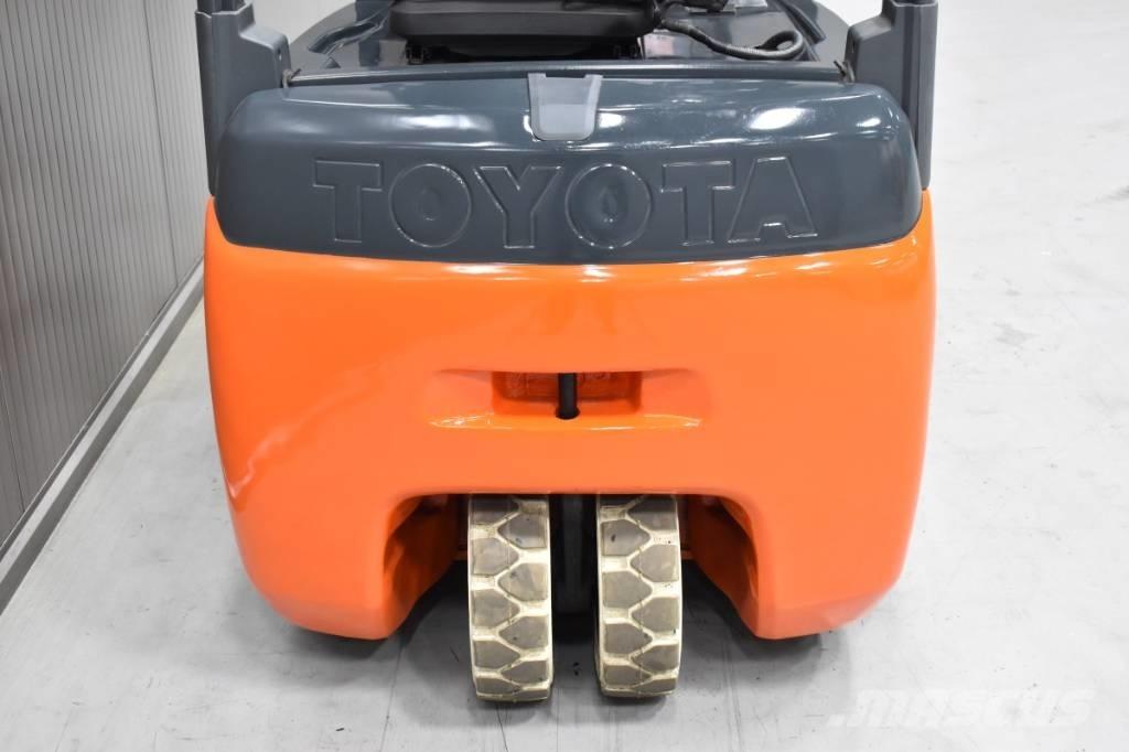 Toyota 8FBET16 Elektriniai šakiniai krautuvai