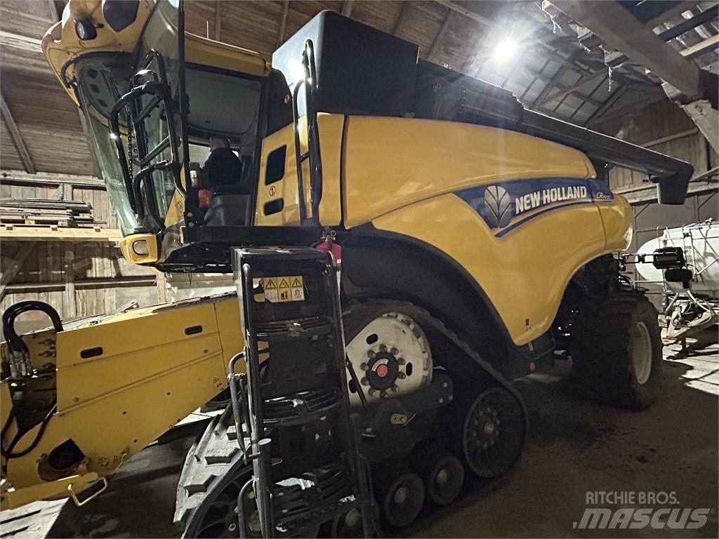 New Holland CR 9090 Derliaus nuėmimo kombainai
