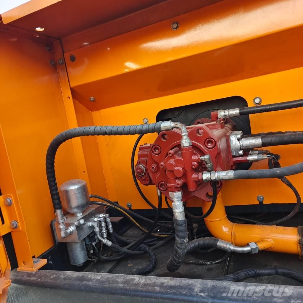 Hyundai 305 LC-9T Vikšriniai ekskavatoriai