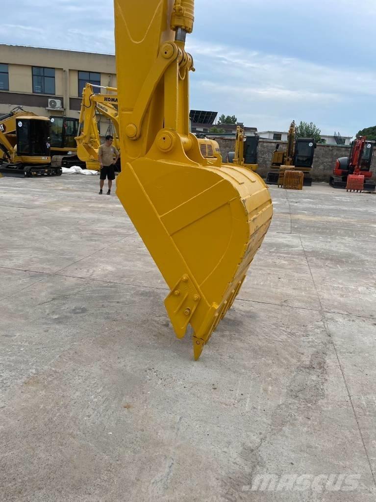 Komatsu pc220-7 Vikšriniai ekskavatoriai