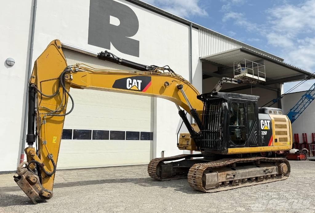CAT 326F LN Vikšriniai ekskavatoriai