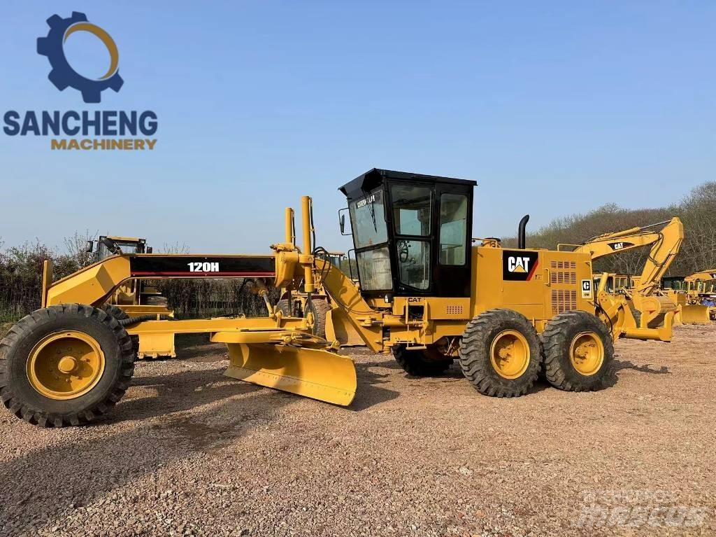 CAT 120 H Greideriai