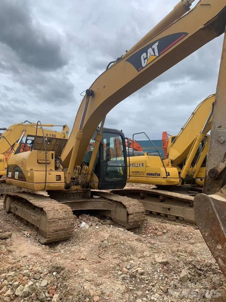 CAT 320 C Vikšriniai ekskavatoriai