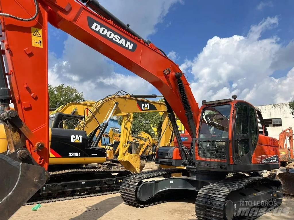 Doosan DX225-9C Vikšriniai ekskavatoriai