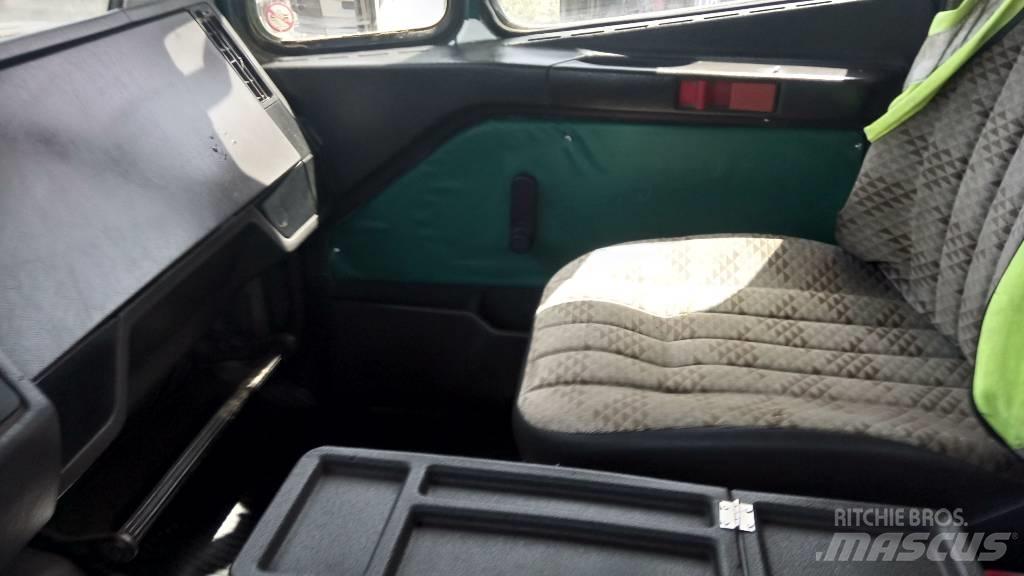 Mercedes-Benz 3538 Savivarčių priekabų vilkikai