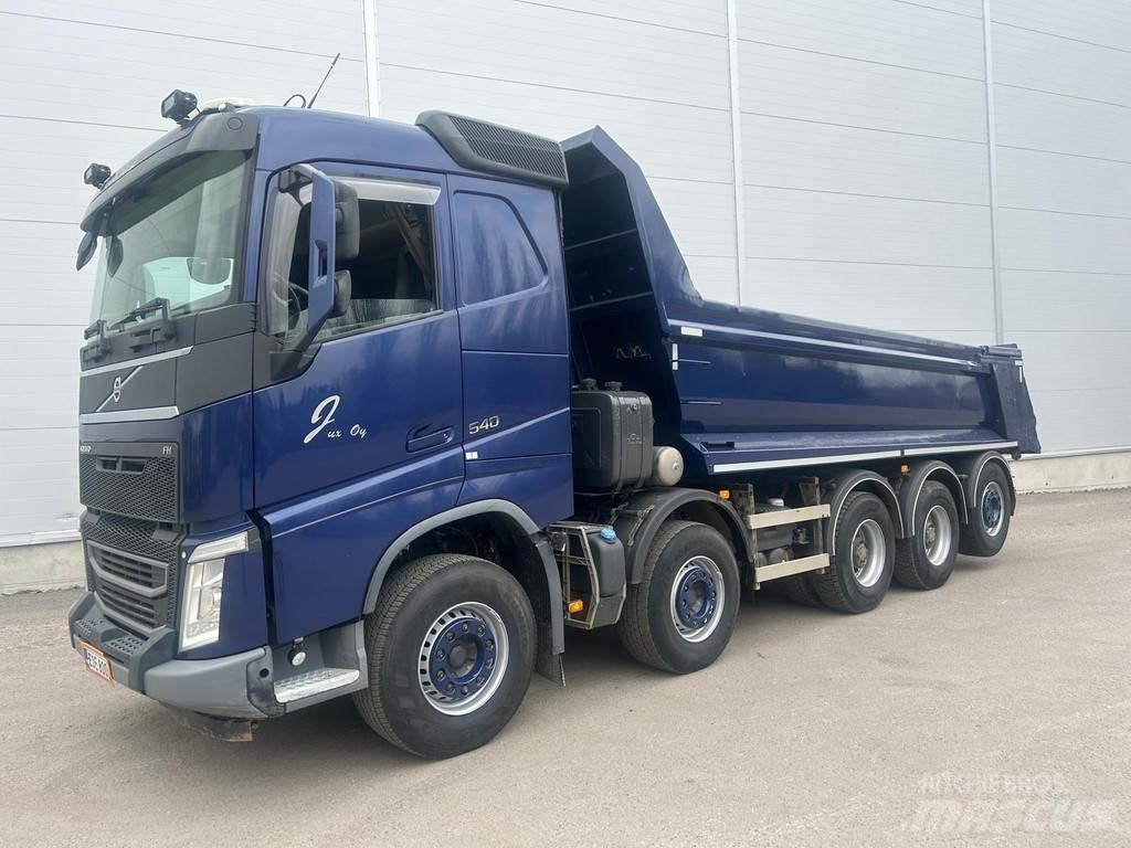 Volvo FH Savivarčių priekabų vilkikai