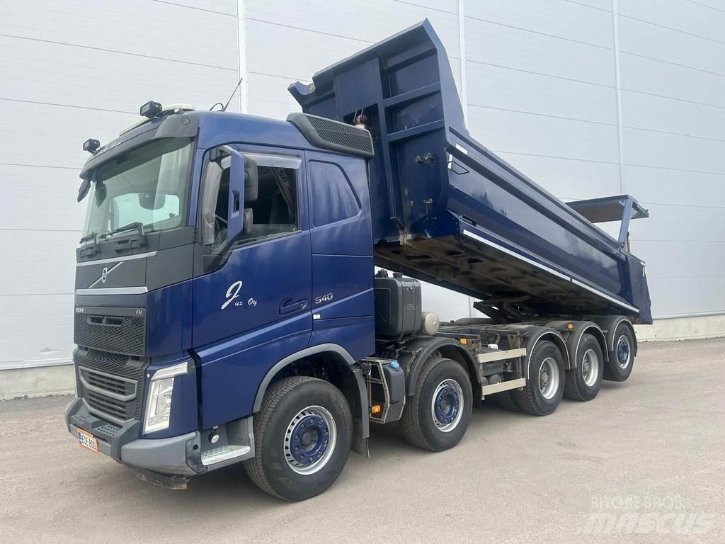 Volvo FH Savivarčių priekabų vilkikai