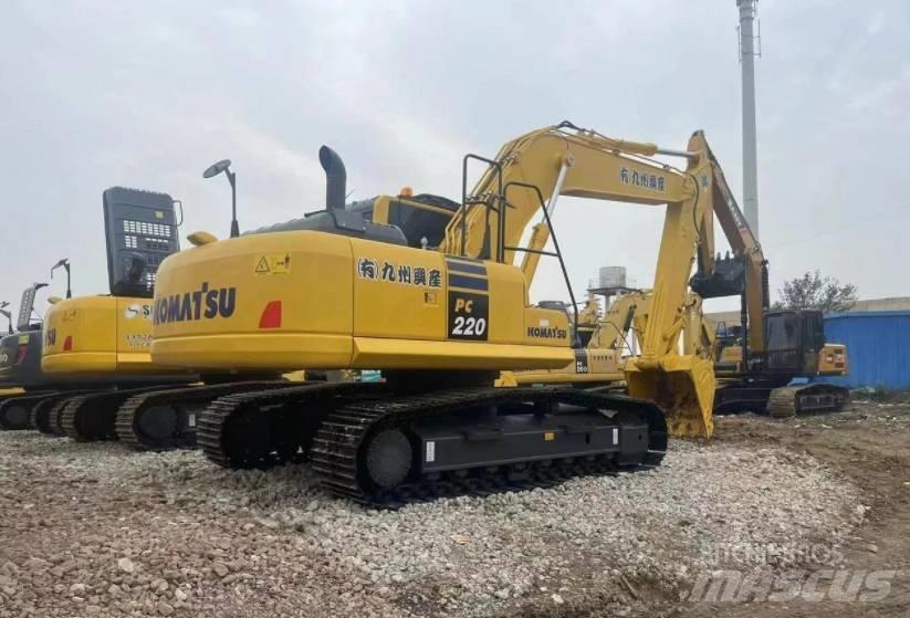 Komatsu 220-8K Vikšriniai ekskavatoriai