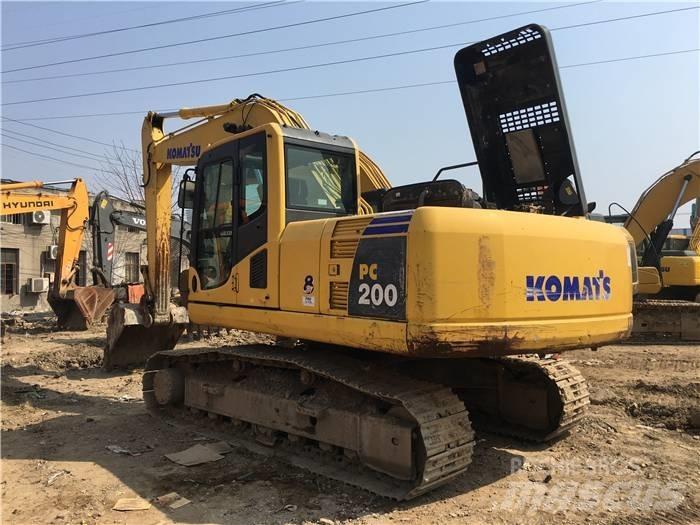 Komatsu PC 200-8 Vikšriniai ekskavatoriai
