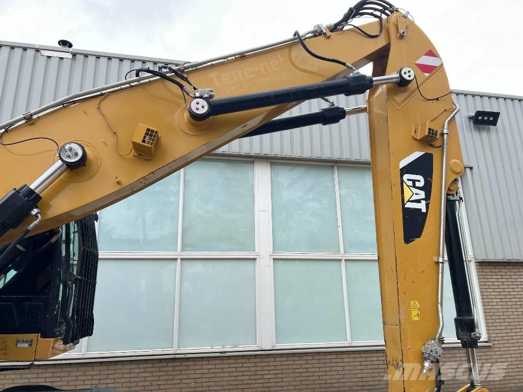 CAT MH3022  2015   CE Atliekų / pramoniniai krautuvai