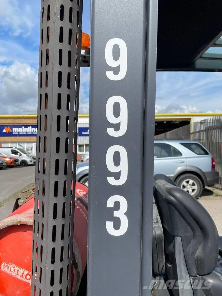 Jungheinrich TFG 320 LPG (dujiniai) krautuvai