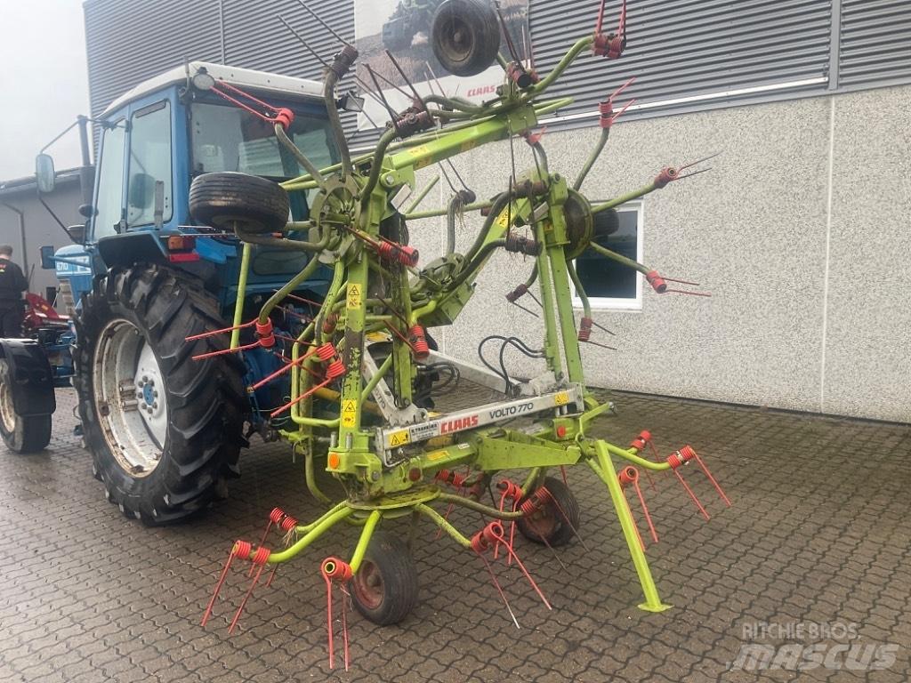 CLAAS Volto 770 Šieno grėbliai ir vartytuvai