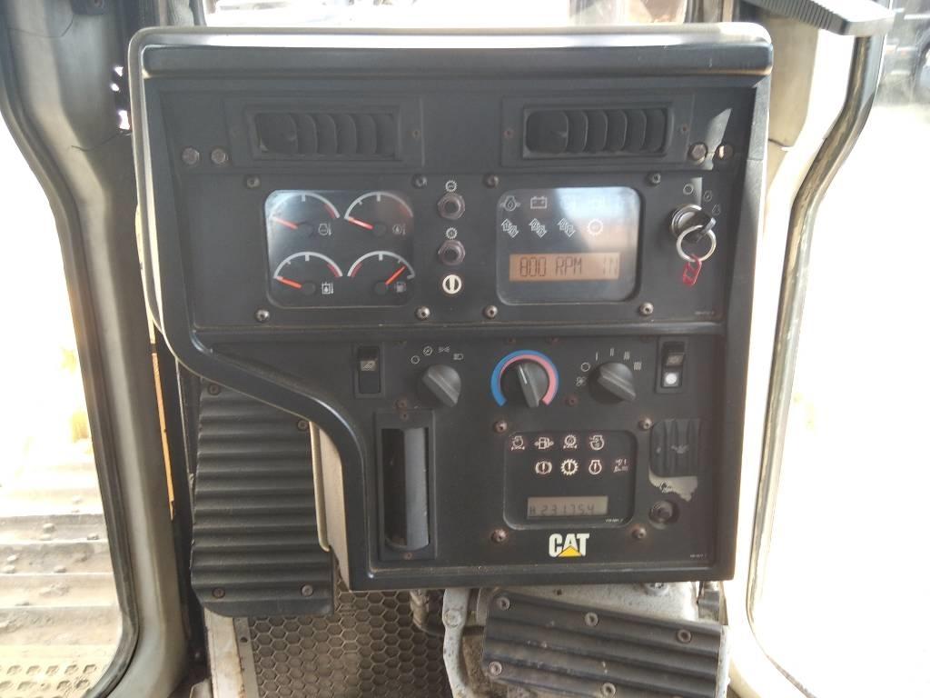 CAT D 6 R LGP Buldozeriai