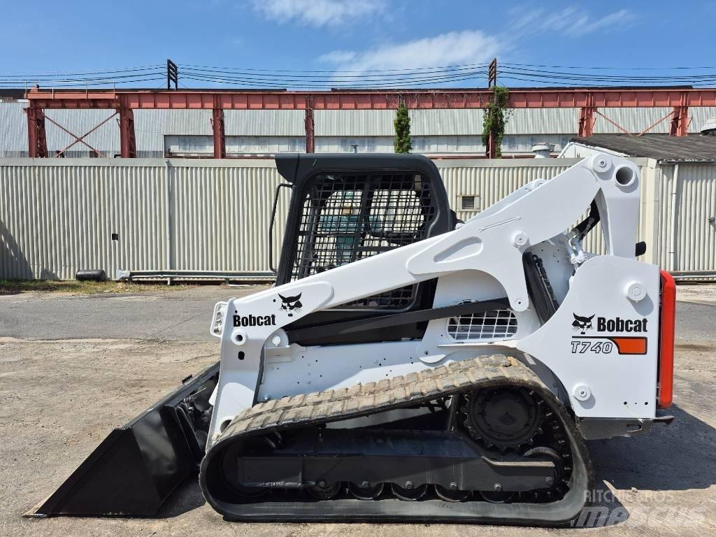 Bobcat T 740 Krautuvai su šoniniu pasukimu