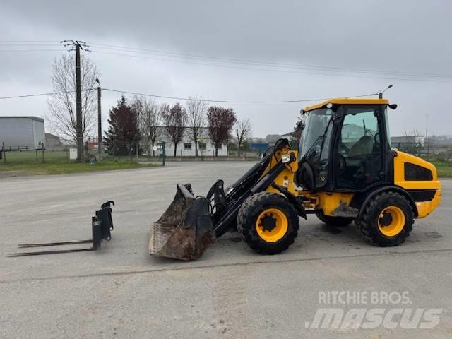 JCB 406 Naudoti ratiniai krautuvai