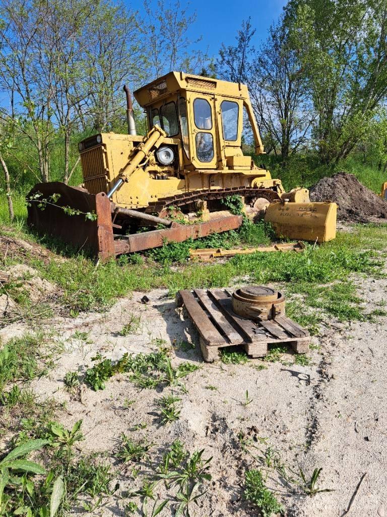 Komatsu D85A Vikšriniai buldozeriai