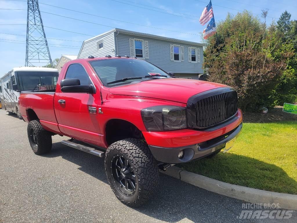 Dodge Ram 2500 Pikapai / Bortiniai sunkvežimiai