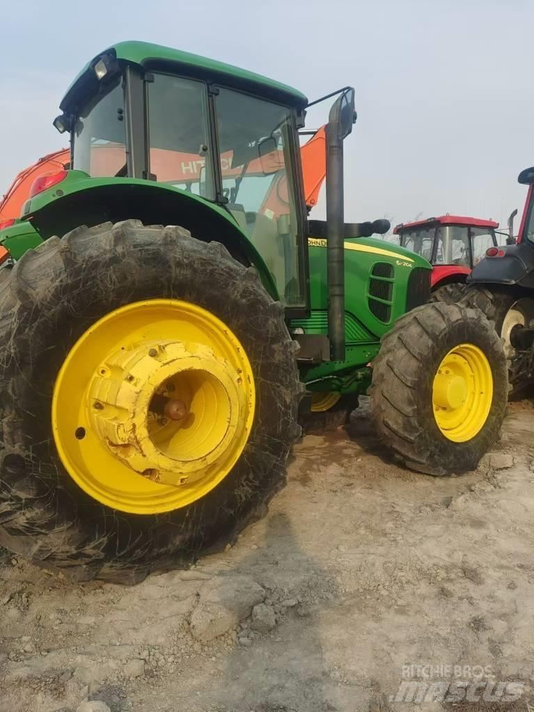 John Deere 6J-2104 Traktoriai