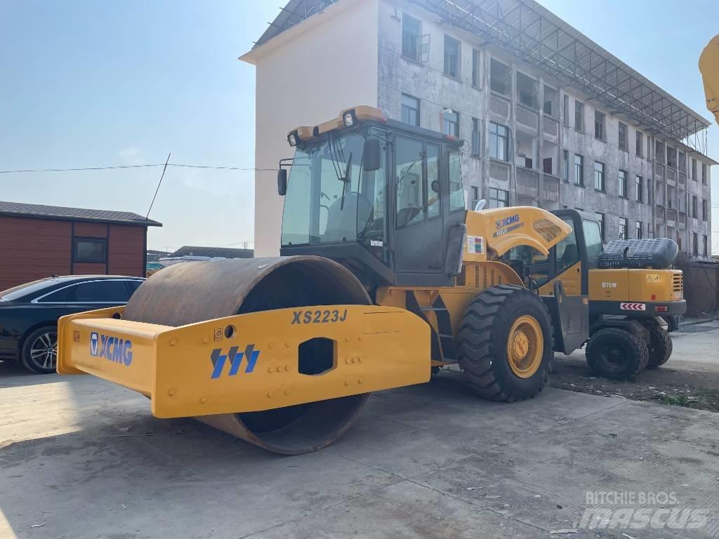 XCMG XS 223 J Vieno būgno volai