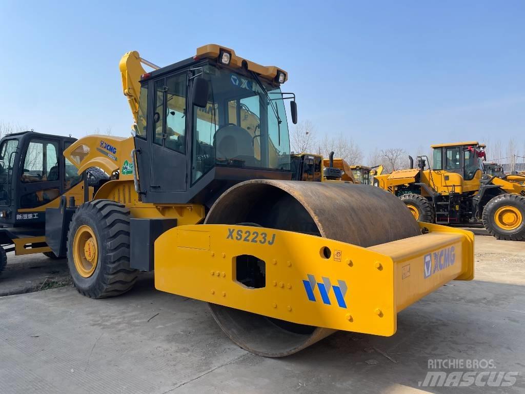 XCMG XS 223 J Vieno būgno volai