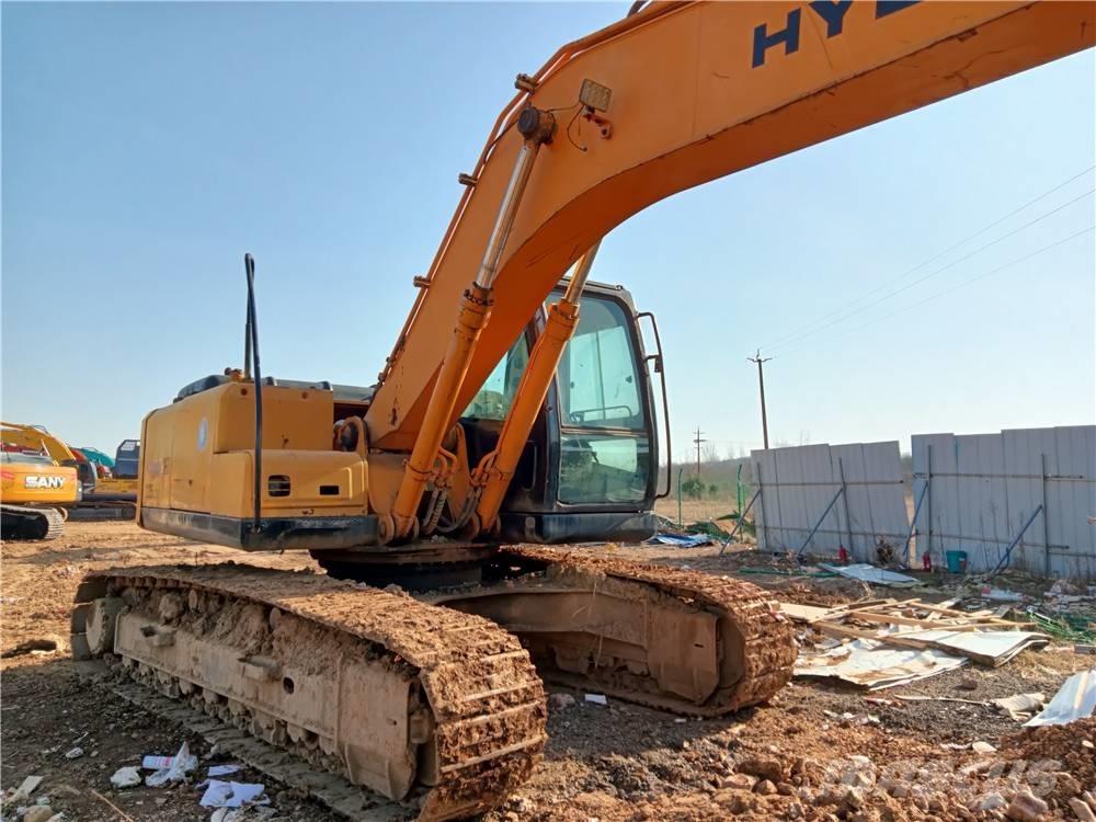 Hyundai R225LC-7 Vikšriniai ekskavatoriai