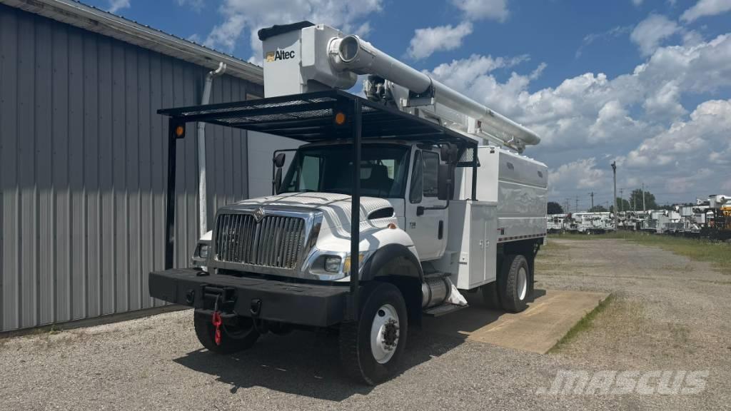Altec LRV55 Ant vilkikų montuojamos kėlimo platformos