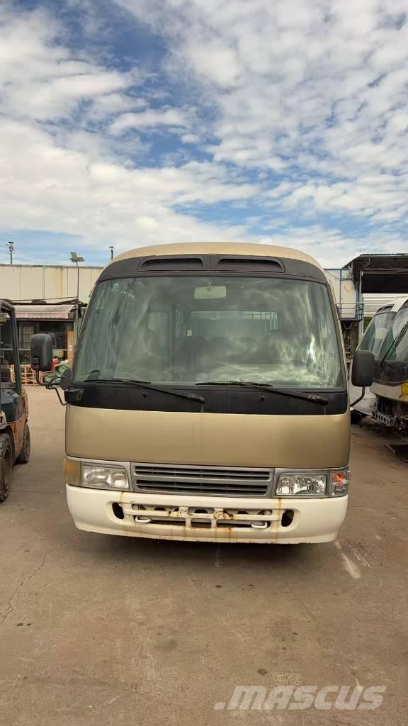 Toyota Coaster Tarpmiestiniai autobusai