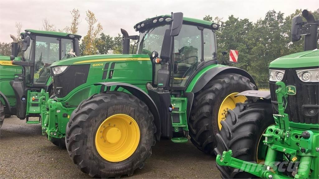 John Deere 6230R Traktoriai