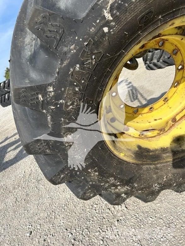 BKT 600/65R28 Statyba - Kita
