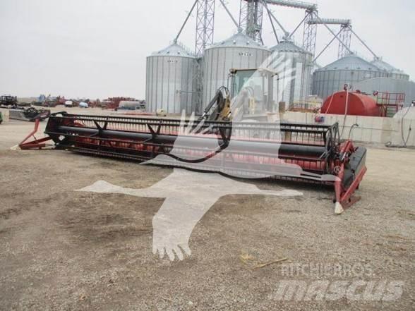 Case IH 1020 Derliaus nuėmimo kombainų galvos