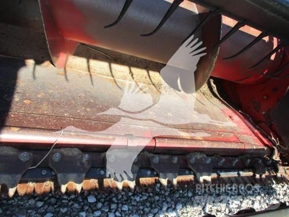 Case IH 1020 Derliaus nuėmimo kombainų galvos