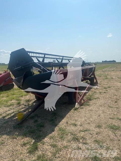 Case IH 1020 Derliaus nuėmimo kombainų galvos