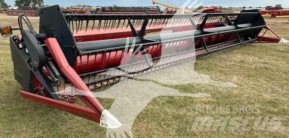 Case IH 1020 Derliaus nuėmimo kombainų galvos