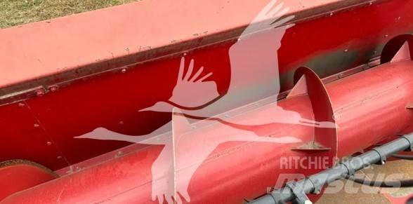 Case IH 1020 Derliaus nuėmimo kombainų galvos