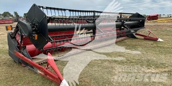 Case IH 1020 Derliaus nuėmimo kombainų galvos