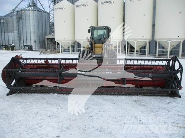 Case IH 1020 Derliaus nuėmimo kombainų galvos