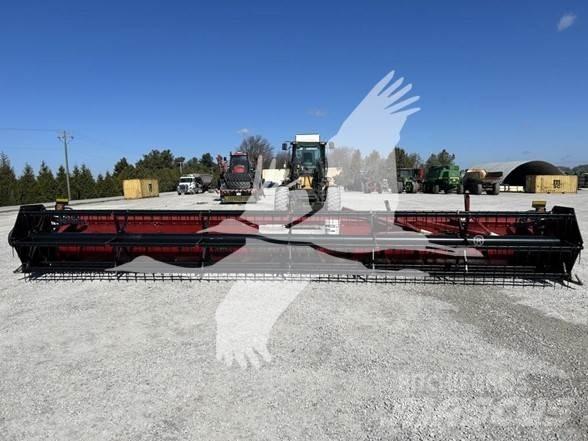 Case IH 1020 Derliaus nuėmimo kombainų galvos