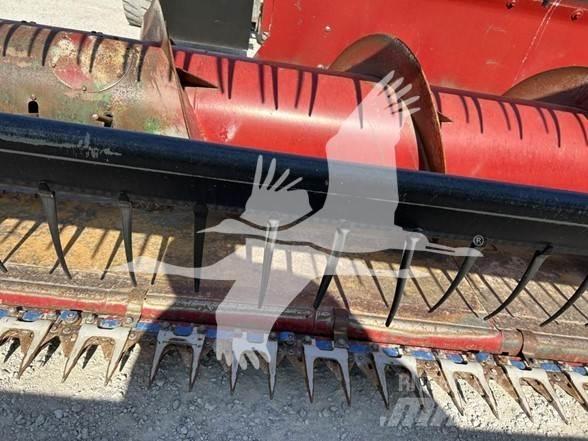 Case IH 1020 Derliaus nuėmimo kombainų galvos