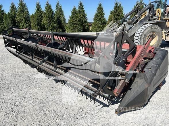 Case IH 1020 Derliaus nuėmimo kombainų galvos